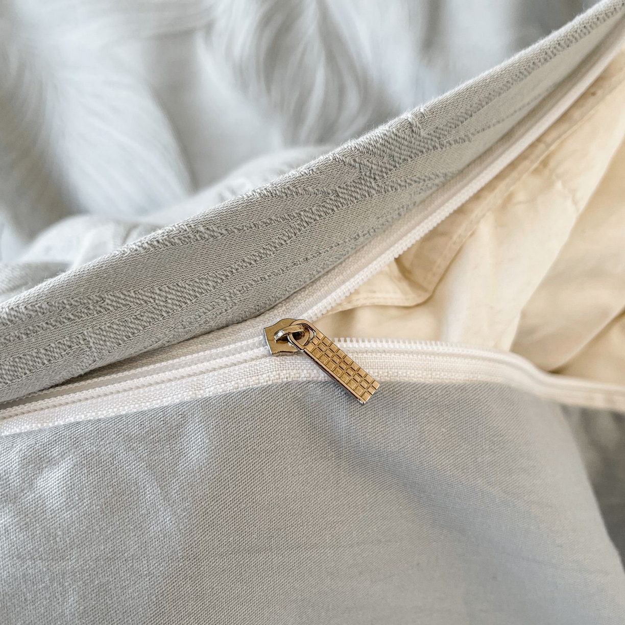 91家纺网 家纺一手货源 找家纺 乐家毛巾被（工厂自产自销） 2026春夏新款全棉60S长绒棉立体厚织提花四件套 纤条