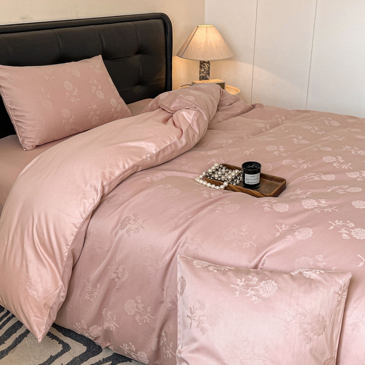 91家纺网 家纺一手货源 找家纺 乐家毛巾被（工厂自产自销） 2026春夏新款全棉60S长绒棉立体厚织提花四件套 叶间梦