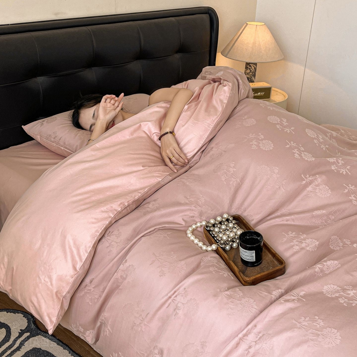 91家纺网 家纺一手货源 找家纺 乐家毛巾被（工厂自产自销） 2026春夏新款全棉60S长绒棉立体厚织提花四件套 叶间梦