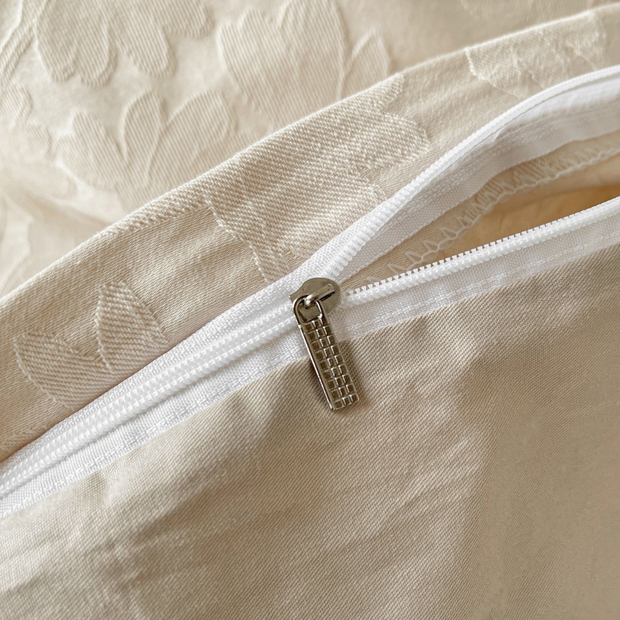 91家纺网 家纺一手货源 找家纺 乐家毛巾被（工厂自产自销） 2026春夏新款全棉60S长绒棉立体厚织提花四件套 印夏