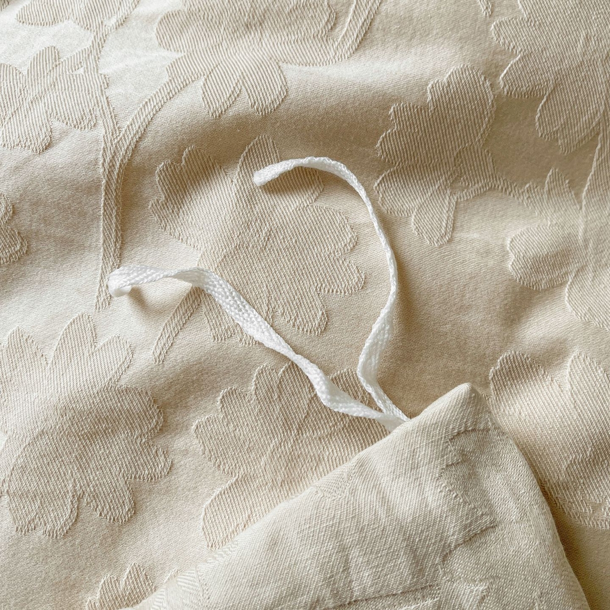 91家纺网 家纺一手货源 找家纺 乐家毛巾被（工厂自产自销） 2026春夏新款全棉60S长绒棉立体厚织提花四件套 印夏