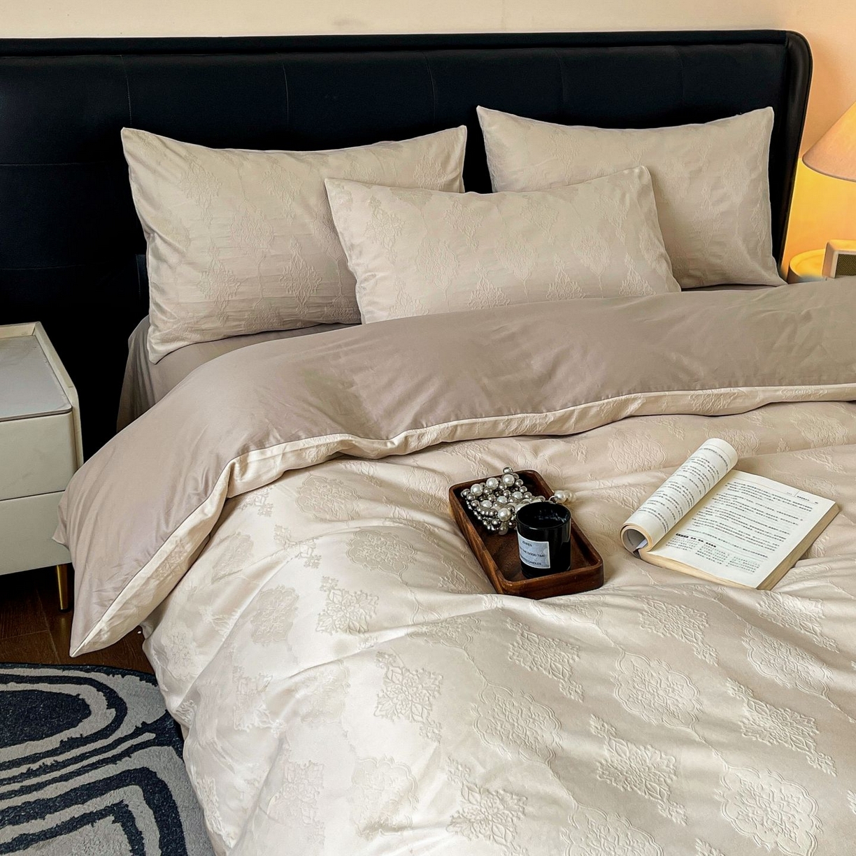 91家纺网 家纺一手货源 找家纺 乐家毛巾被（工厂自产自销） 2026春夏新款全棉60S长绒棉立体厚织提花四件套 余影