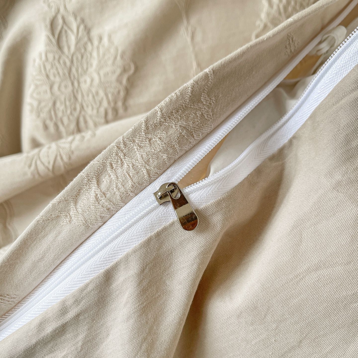 91家纺网 家纺一手货源 找家纺 乐家毛巾被（工厂自产自销） 2026春夏新款全棉60S长绒棉立体厚织提花四件套 余影