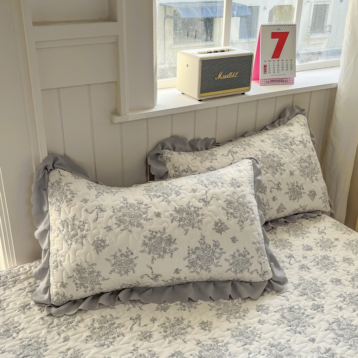 91家纺网 家纺一手货源 找家纺 雅眠居 2026新款直播爆款古法仿棉双层蕾丝花边床盖四件套 灰韵