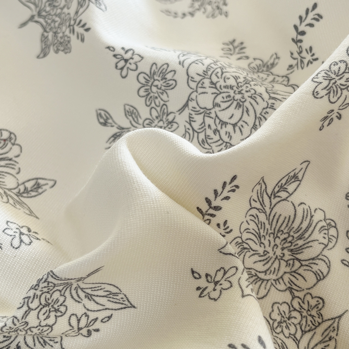 91家纺网 家纺一手货源 找家纺 雅眠居 2026新款直播爆款古法仿棉双层蕾丝花边床盖四件套 灰韵