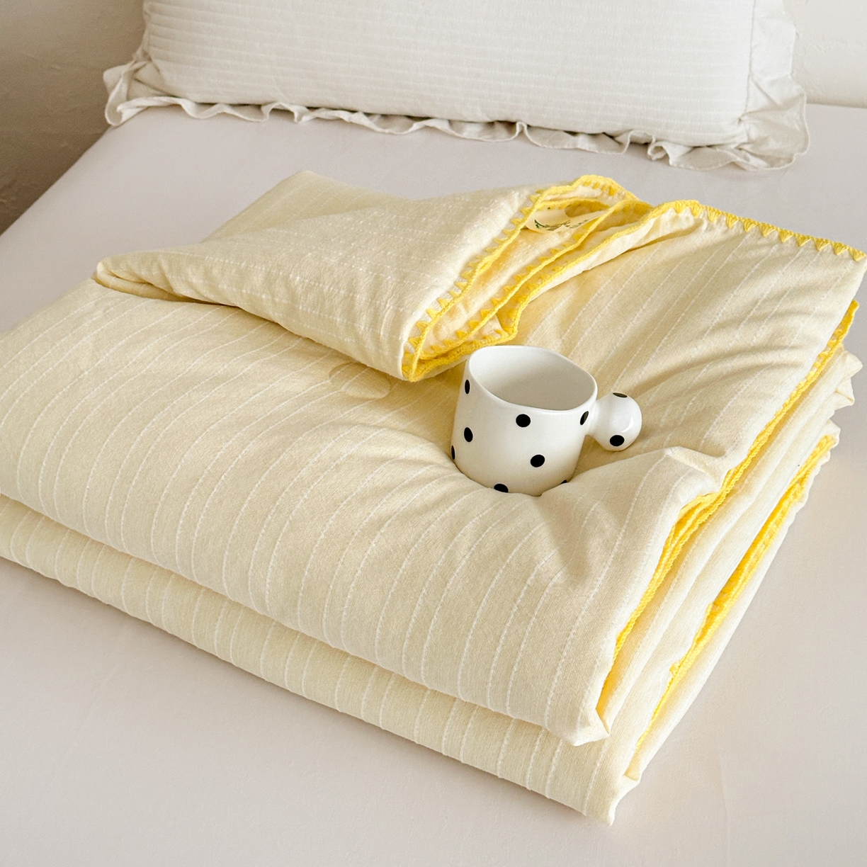 91家纺网 家纺一手货源 找家纺 （总）鑫利来家纺 2026新款纯色无印风夏被简约素色法式麻夏凉被阳离子色织提花单人双人学生夏凉被空调被