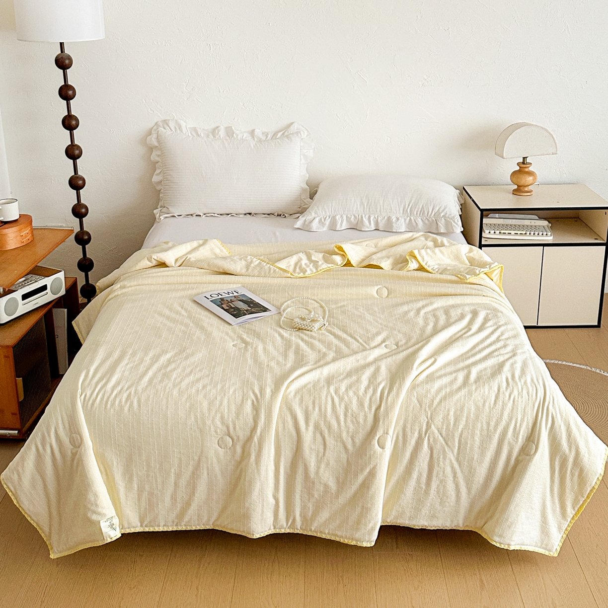 91家纺网 家纺一手货源 找家纺 鑫利来家纺 2026新款纯色无印风夏被简约素色法式麻夏凉被阳离子色织提花单人双人学生夏凉被 青禾-米黄