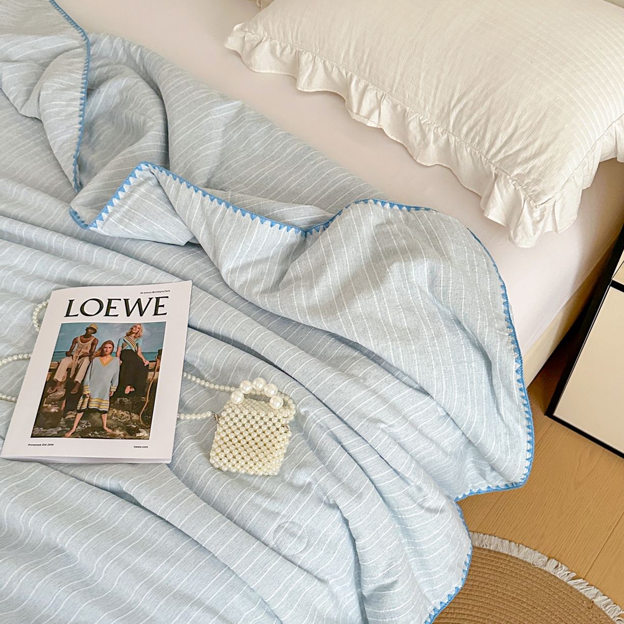 91家纺网 家纺一手货源 找家纺 鑫利来家纺 2026新款纯色无印风夏被简约素色法式麻夏凉被阳离子色织提花单人双人学生夏凉被 青禾-雾蓝