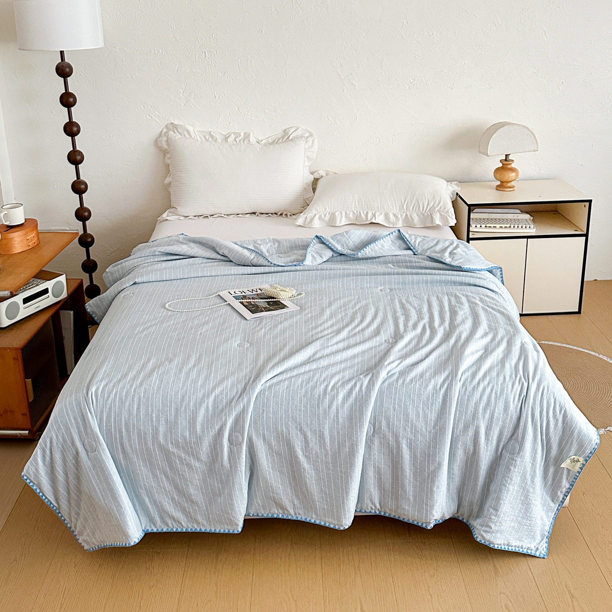 91家纺网 家纺一手货源 找家纺 鑫利来家纺 2026新款纯色无印风夏被简约素色法式麻夏凉被阳离子色织提花单人双人学生夏凉被 青禾-雾蓝
