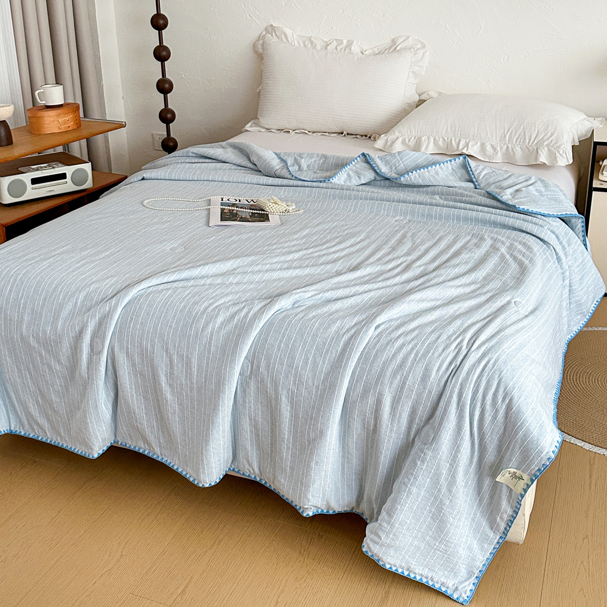 91家纺网 家纺一手货源 找家纺 鑫利来家纺 2026新款纯色无印风夏被简约素色法式麻夏凉被阳离子色织提花单人双人学生夏凉被 青禾-雾蓝