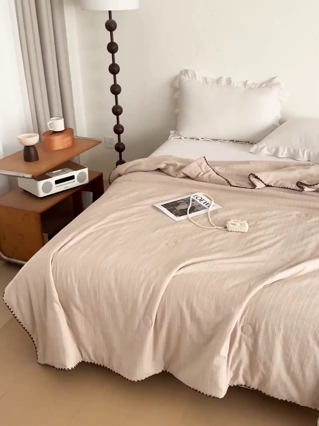 91家纺网 家纺一手货源 找家纺 鑫利来家纺 2026新款纯色无印风夏被简约素色法式麻夏凉被阳离子色织提花单人双人学生夏凉被 青禾-奶咖