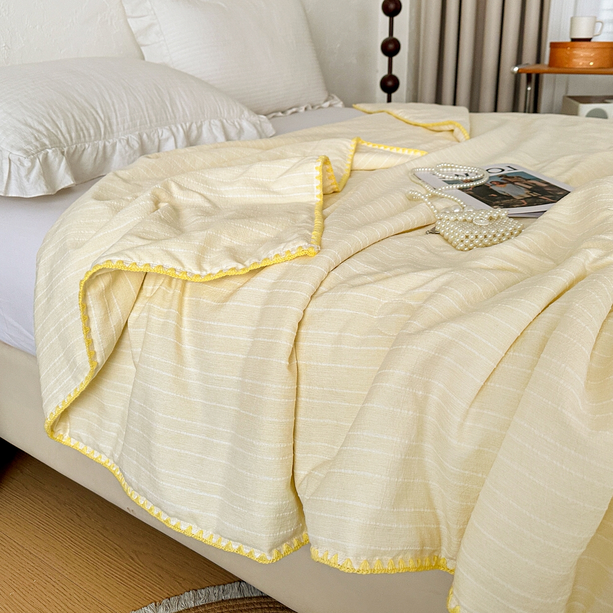 91家纺网 家纺一手货源 找家纺 鑫利来家纺 2026新款纯色无印风夏被简约素色法式麻夏凉被阳离子色织提花单人双人学生夏凉被 青禾-米黄