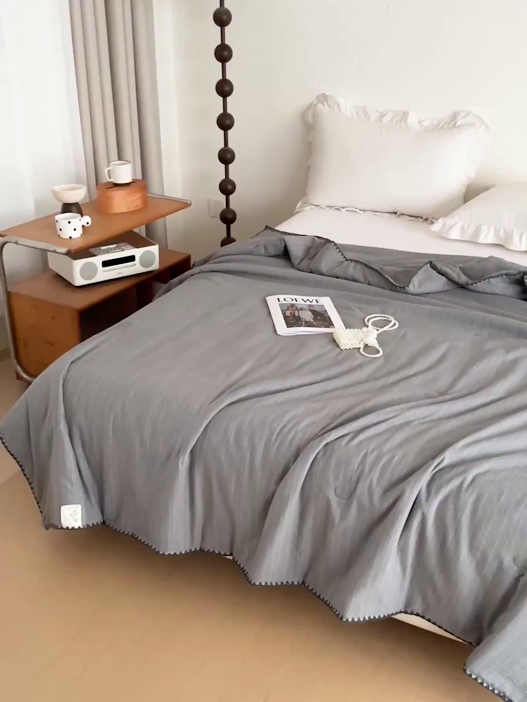 91家纺网 家纺一手货源 找家纺 鑫利来家纺 2026新款纯色无印风夏被简约素色法式麻夏凉被阳离子色织提花单人双人学生夏凉被 青禾-深灰