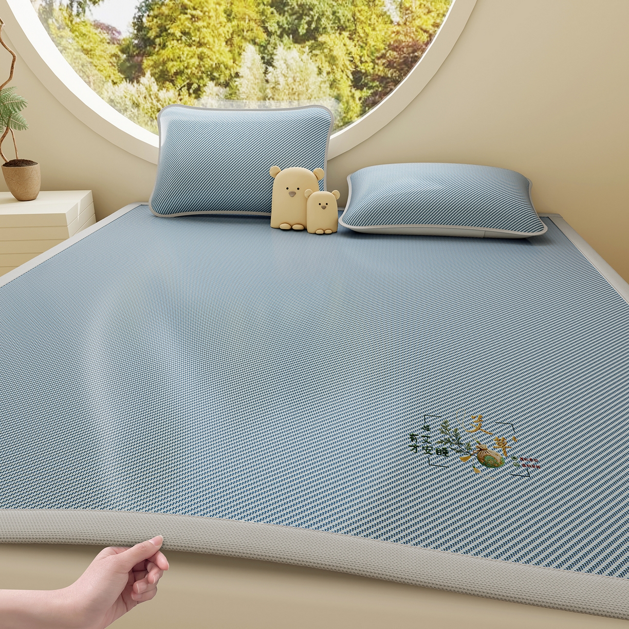 91家纺网 家纺一手货源 找家纺 家品罗兰 2026新款夏季A类艾草碳光凉席三明治冰丝凉席家用冰丝席可机洗空调软席三件套-大床 艾草-蓝