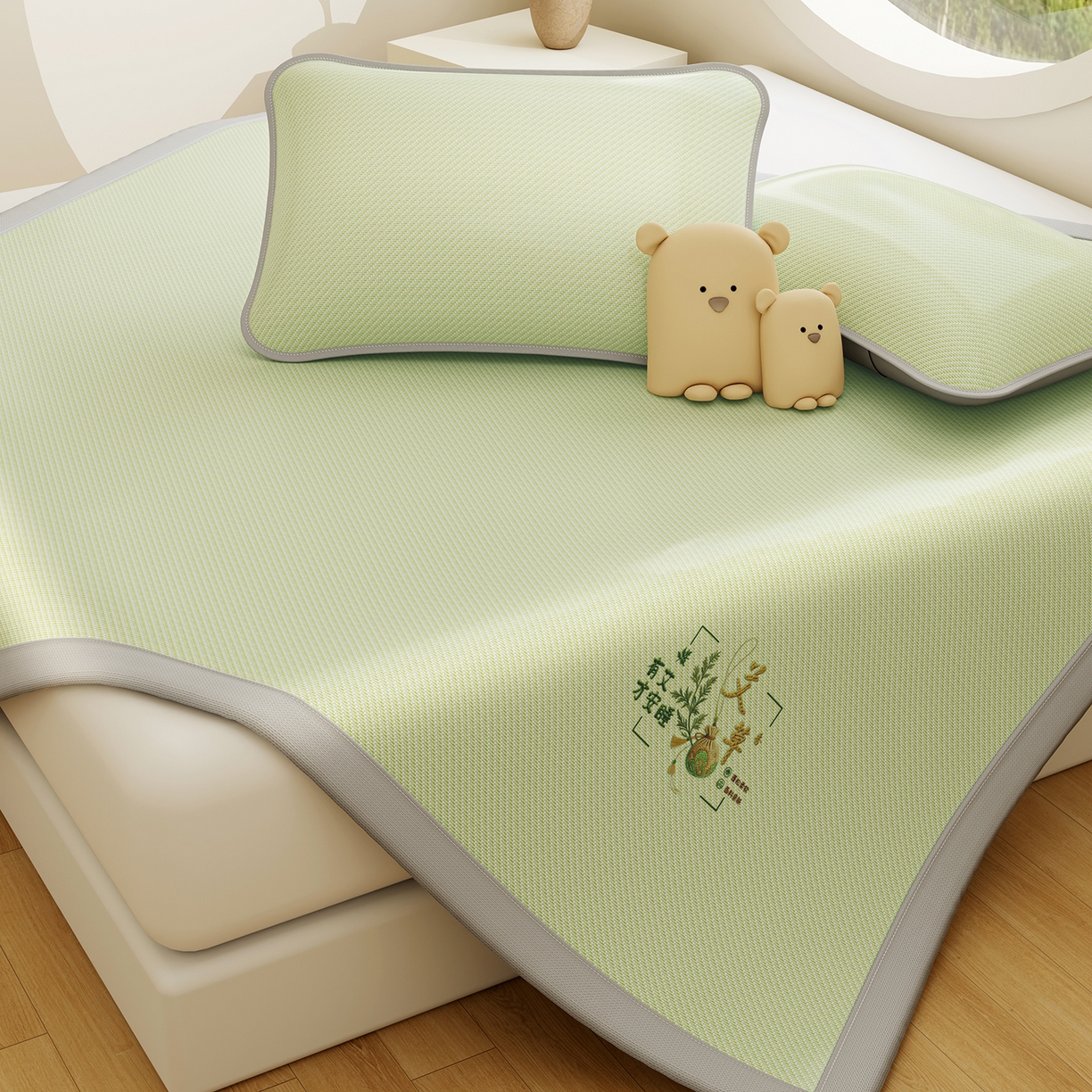 91家纺网 家纺一手货源 找家纺 家品罗兰 2026新款夏季A类艾草碳光凉席三明治冰丝凉席家用冰丝席可机洗空调软席三件套-大床 艾草-绿