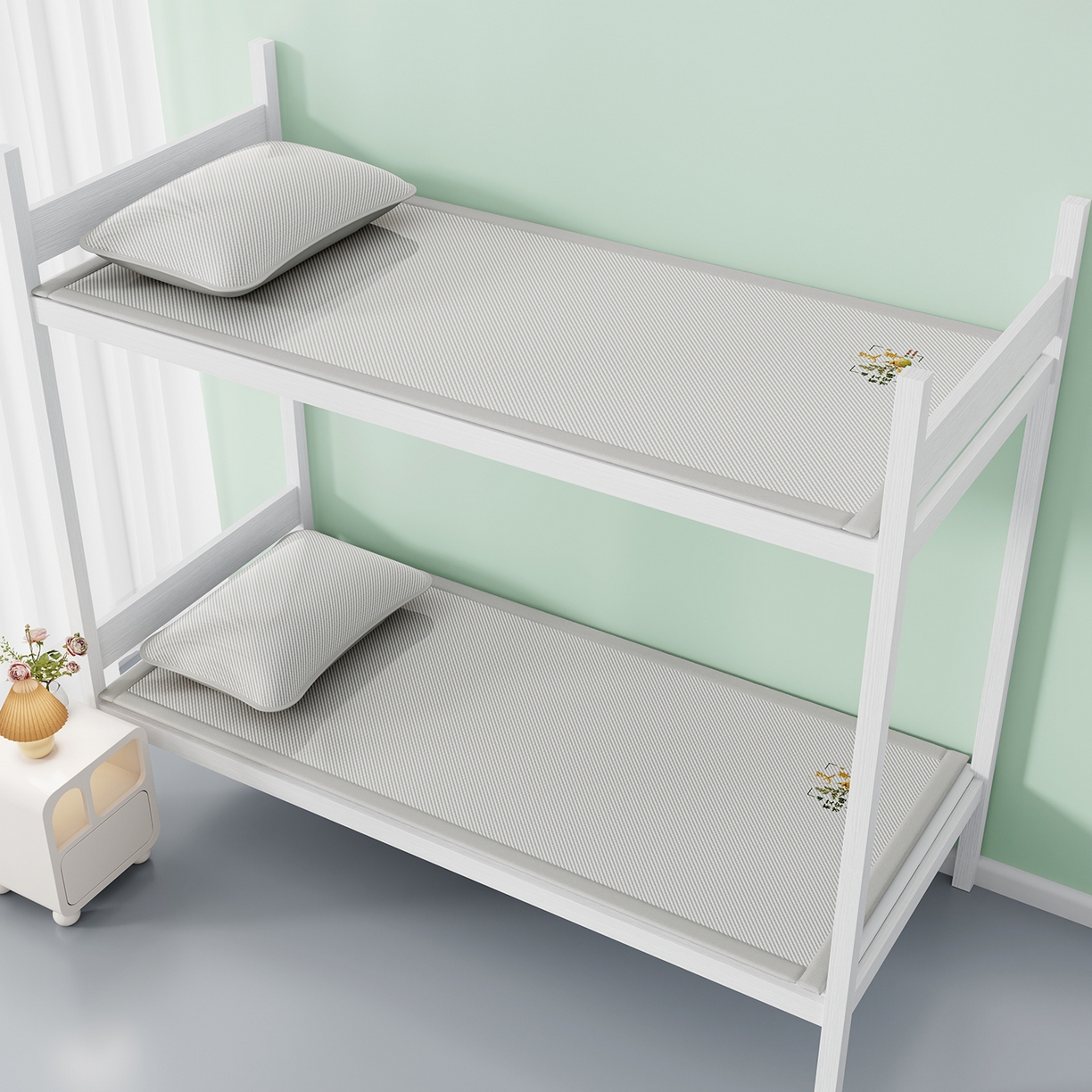 91家纺网 家纺一手货源 找家纺 家品罗兰 2026新款夏季A类艾草碳光凉席三明治冰丝凉席家用冰丝席可机洗学生宿舍上下铺空调软席三件套-学生床 艾草-灰