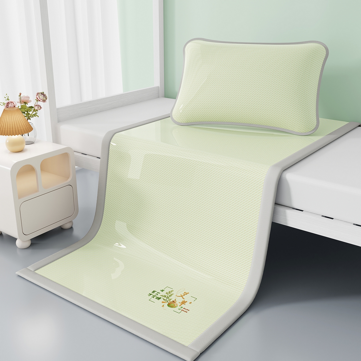 91家纺网 家纺一手货源 找家纺 家品罗兰 2026新款夏季A类艾草碳光凉席三明治冰丝凉席家用冰丝席可机洗学生宿舍上下铺空调软席三件套-学生床 艾草-绿