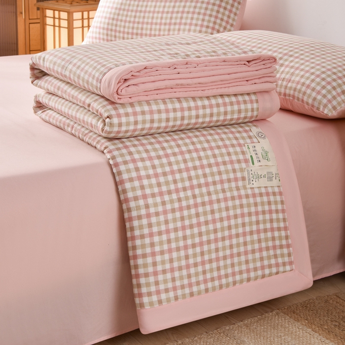 91家纺网 家纺一手货源 找家纺 绒宴家纺 2026新款水洗棉新疆棉花夏被格子款夏凉被空调被 印月-粉