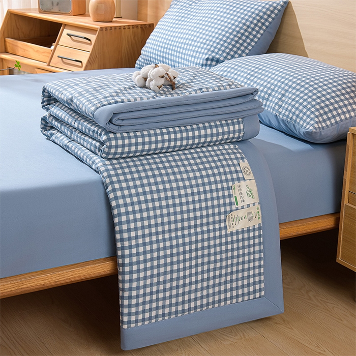 91家纺网 家纺一手货源 找家纺 绒宴家纺 2026新款水洗棉新疆棉花夏被格子款夏凉被空调被 蓝小格