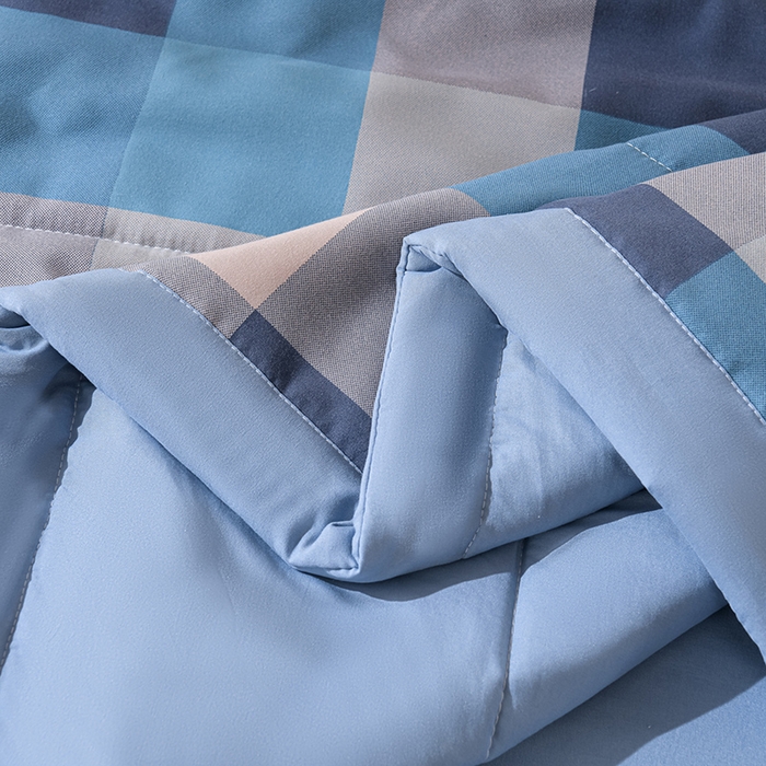 91家纺网 家纺一手货源 找家纺 绒宴家纺 2026新款水洗棉新疆棉花夏被格子款夏凉被空调被 云彩-蓝