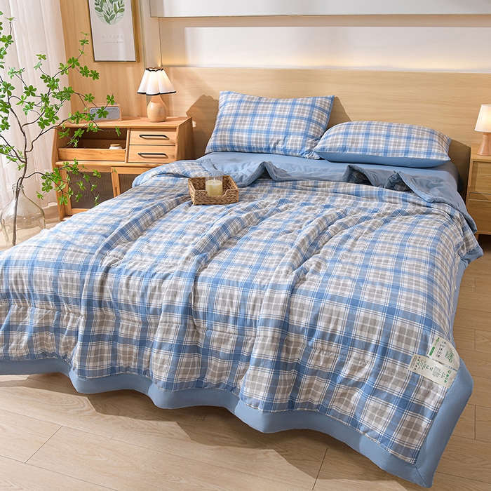 91家纺网 家纺一手货源 找家纺 绒宴家纺 2026新款水洗棉新疆棉花夏被格子款夏凉被空调被 遇见-蓝