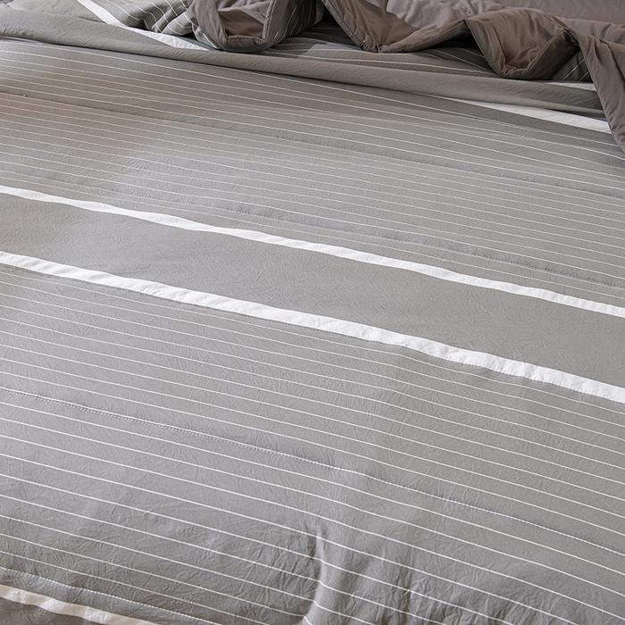 91家纺网 家纺一手货源 找家纺 绒宴家纺 2026新款水洗棉新疆棉花夏被格子款夏凉被空调被 双线条-灰