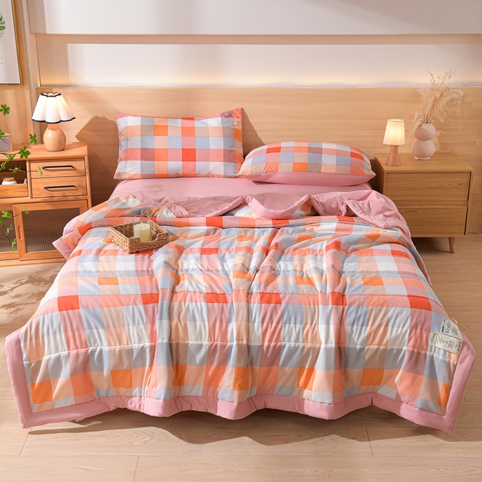 91家纺网 家纺一手货源 找家纺 绒宴家纺 2026新款水洗棉新疆棉花夏被格子款夏凉被空调被 落日-桔