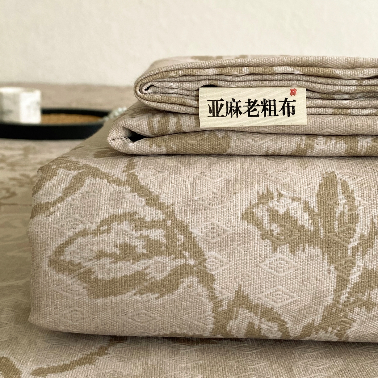 91家纺网 家纺一手货源 找家纺 首爱家纺 2026新款亚麻老粗布印花床单 素然