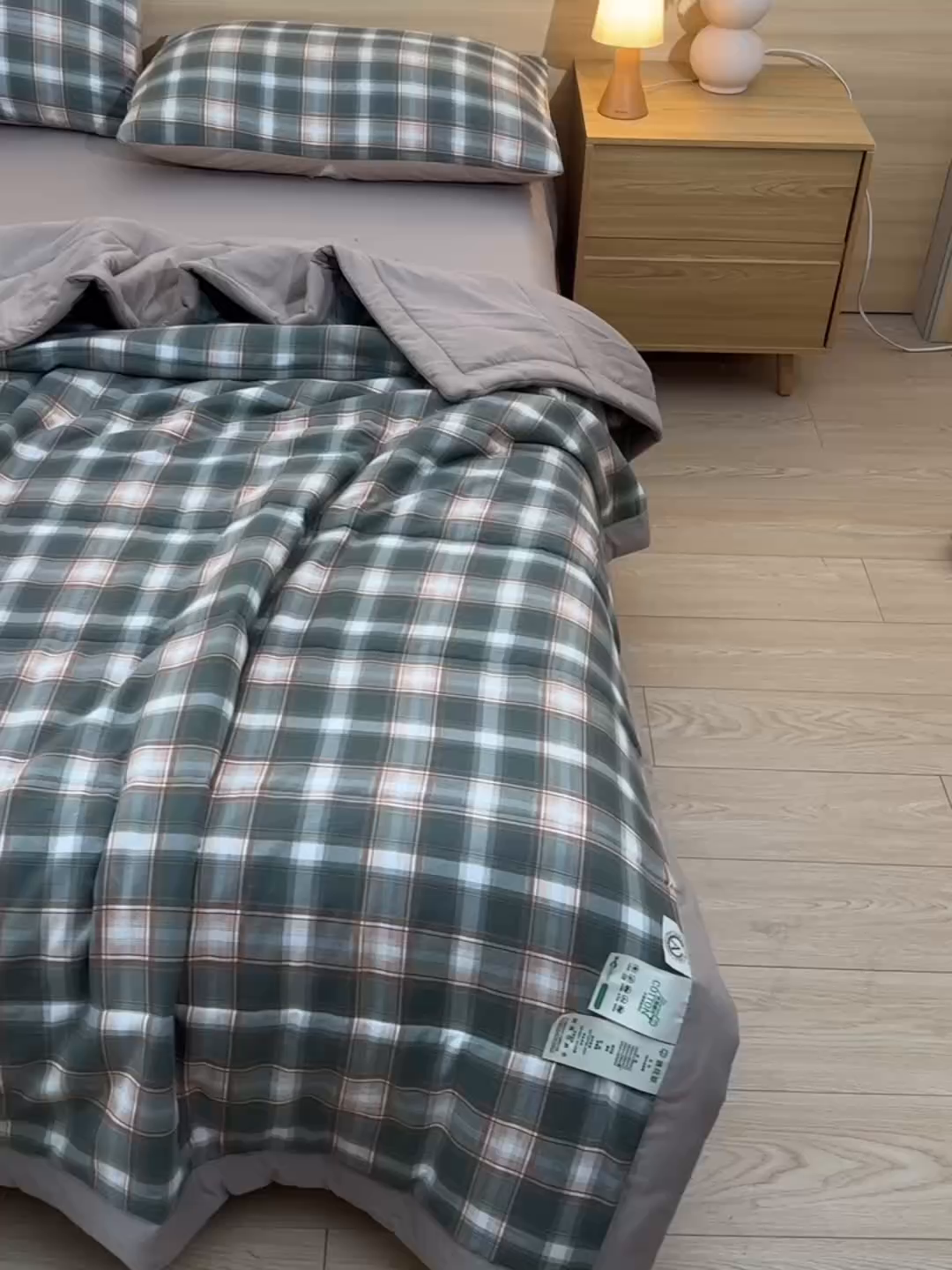 91家纺网 家纺一手货源 找家纺 绒宴家纺 2026新款水洗棉新疆棉花夏被格子款夏凉被空调被 乔南-蓝