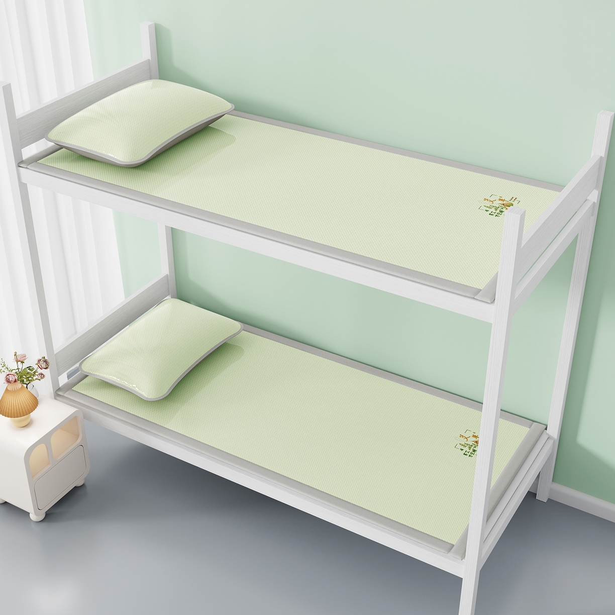 91家纺网 家纺一手货源 找家纺 奇丝雅 2026新款夏季A类艾草碳光凉席三明治冰丝凉席家用冰丝席可机洗学生宿舍上下铺空调软席三件套-学生床 艾草-绿（三明治网底）