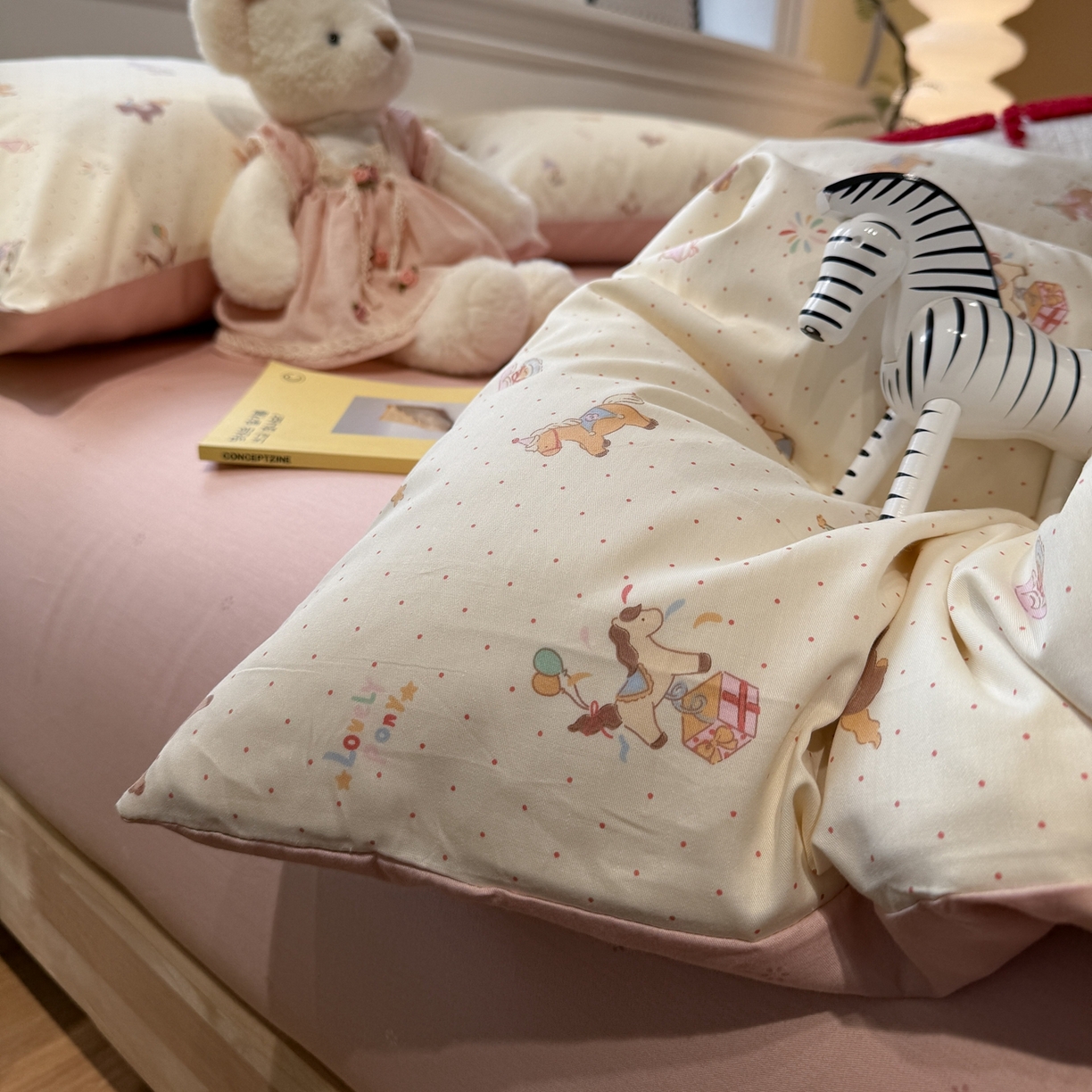 91家纺网 家纺一手货源 找家纺 呗旺鹿 2026新款全棉纯棉40支13070卡通印花四件套-第二波 礼物小马