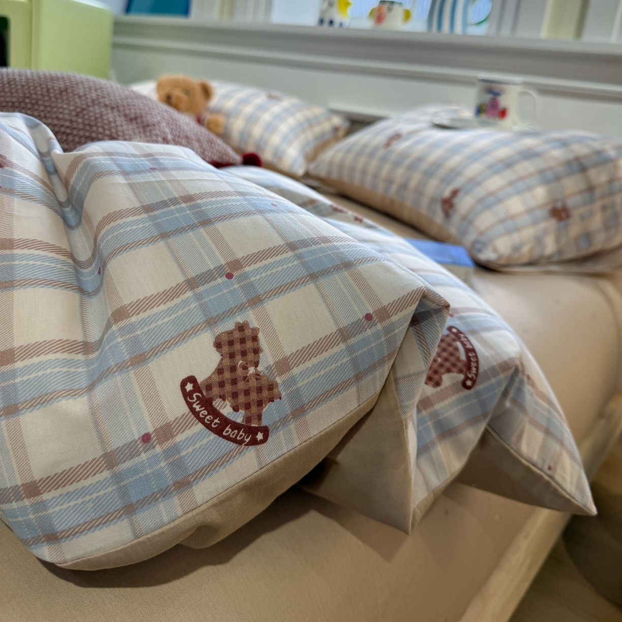 91家纺网 家纺一手货源 找家纺 呗旺鹿 2026新款全棉纯棉40支13070卡通印花四件套-第二波 蓝调木马