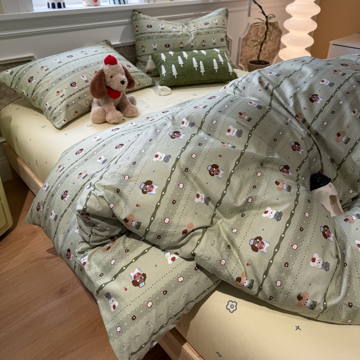 91家纺网 家纺一手货源 找家纺 呗旺鹿 2026新款全棉纯棉40支13070卡通印花四件套-第二波 苹果小狗奶黄