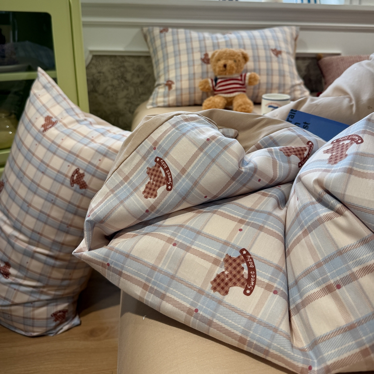 91家纺网 家纺一手货源 找家纺 呗旺鹿 2026新款全棉纯棉40支13070卡通印花四件套-第二波 蓝调木马