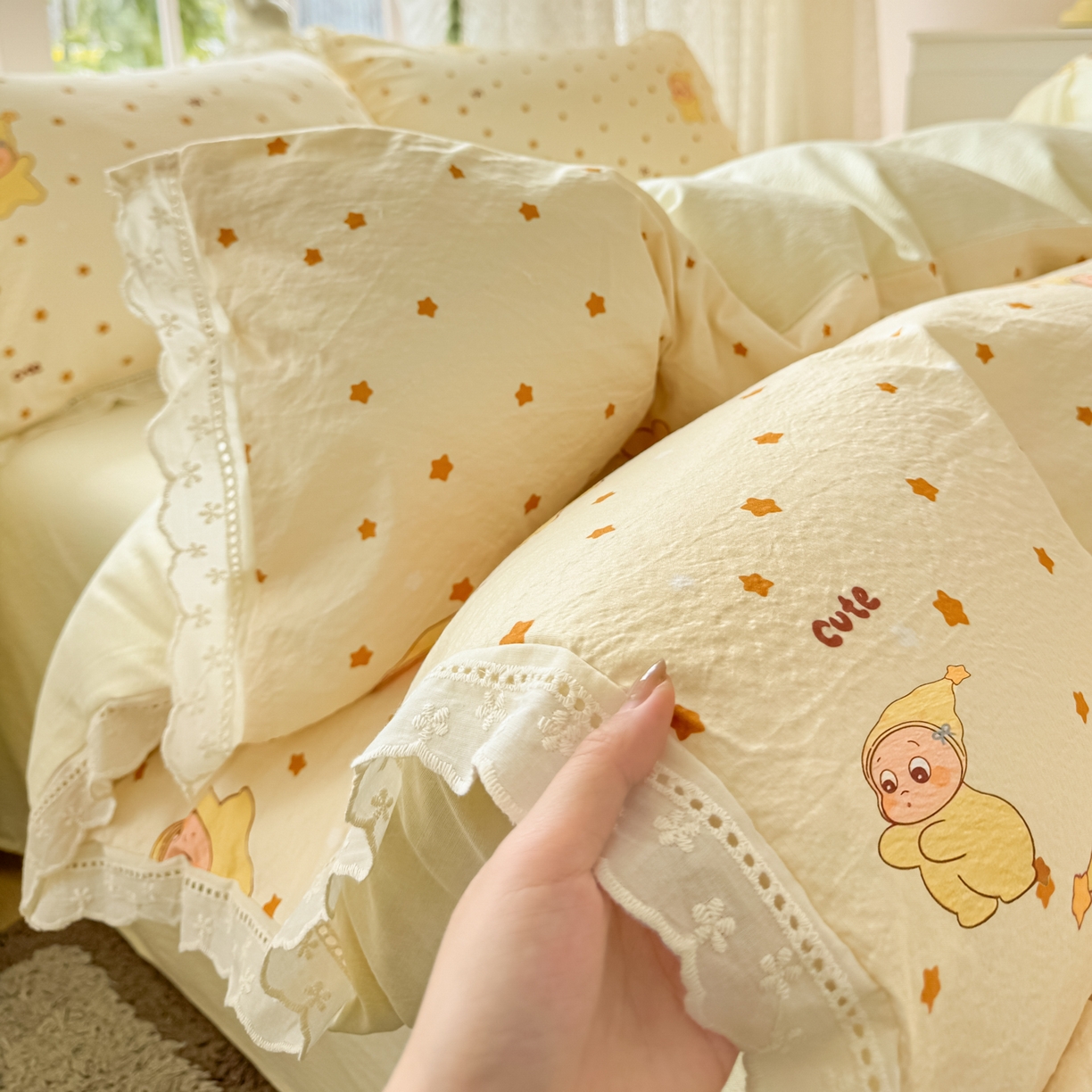 91家纺网 家纺一手货源 找家纺 寻米 2026新款全棉镂空花边云感双层纱四件套 摘星星