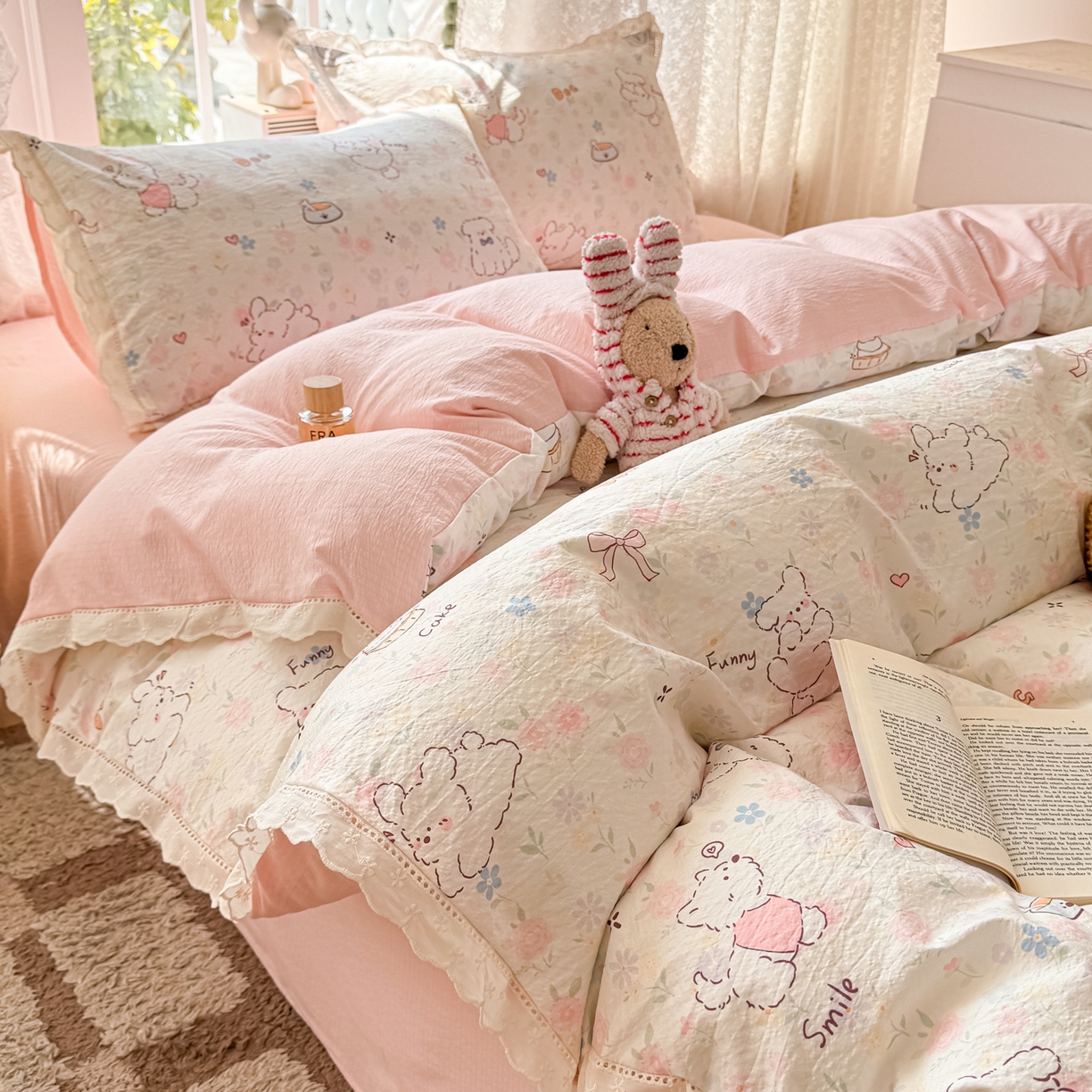 91家纺网 家纺一手货源 找家纺 寻米 2026新款全棉镂空花边云感双层纱四件套 点点小狗