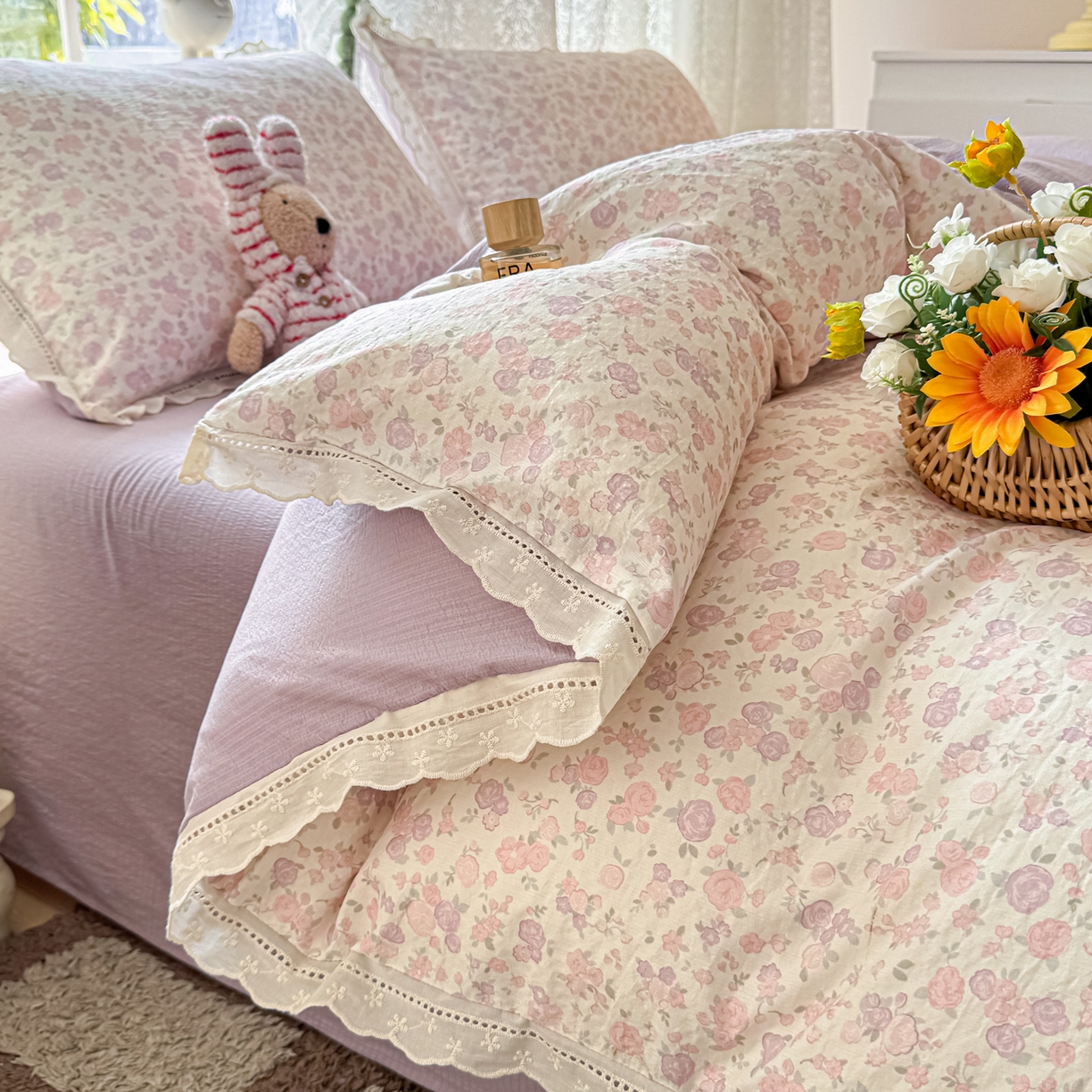 91家纺网 家纺一手货源 找家纺 寻米 2026新款全棉镂空花边云感双层纱四件套 春日玫瑰