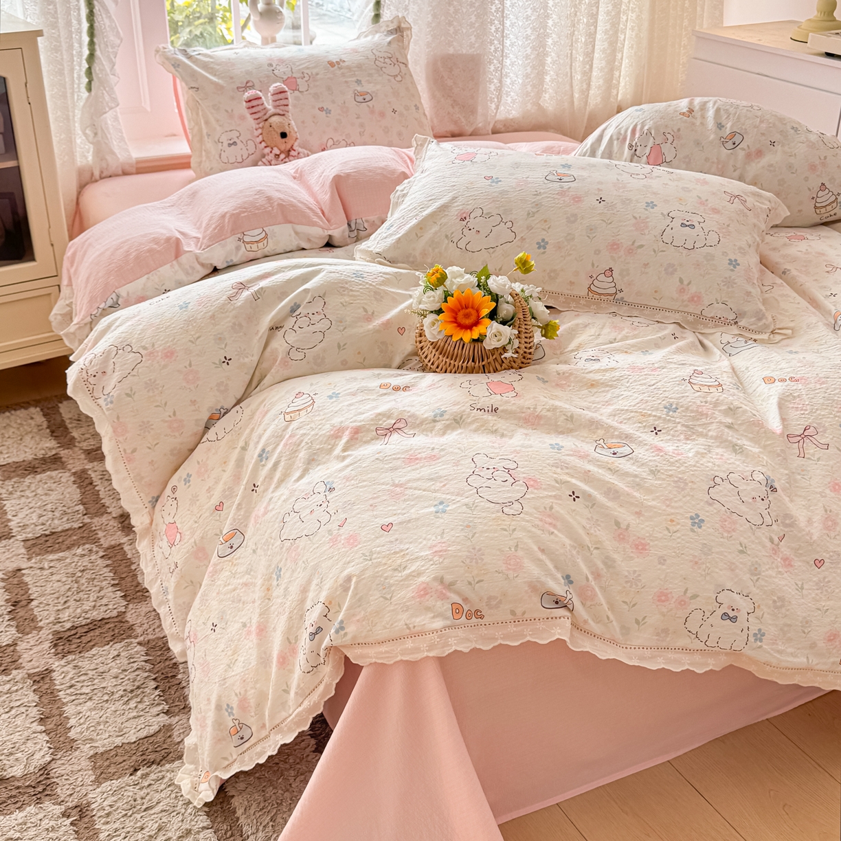 91家纺网 家纺一手货源 找家纺 寻米 2026新款全棉镂空花边云感双层纱四件套 点点小狗