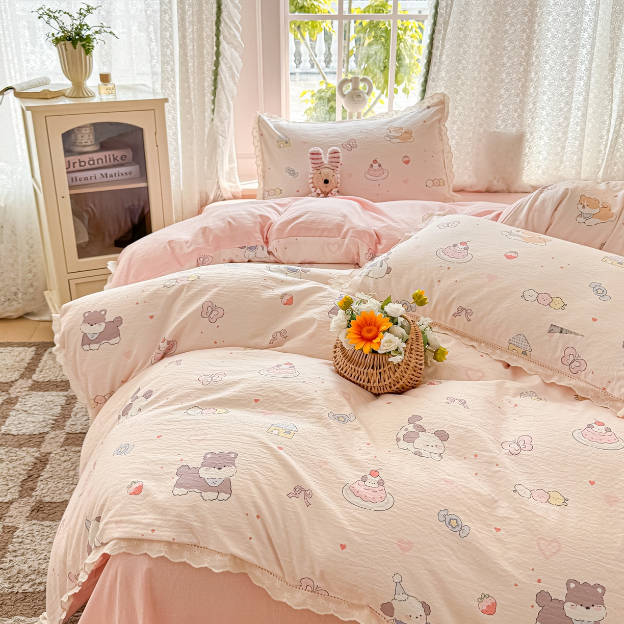 91家纺网 家纺一手货源 找家纺 寻米 2026新款全棉镂空花边云感双层纱四件套 快乐小奶狗