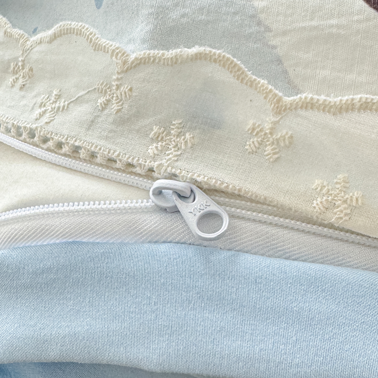 91家纺网 家纺一手货源 找家纺 寻米 2026新款全棉镂空花边云感双层纱四件套 云朵小泡芙