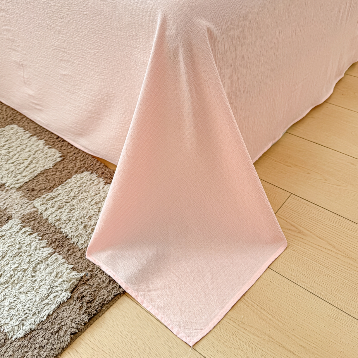 91家纺网 家纺一手货源 找家纺 寻米 2026新款全棉镂空花边云感双层纱四件套 点点小狗