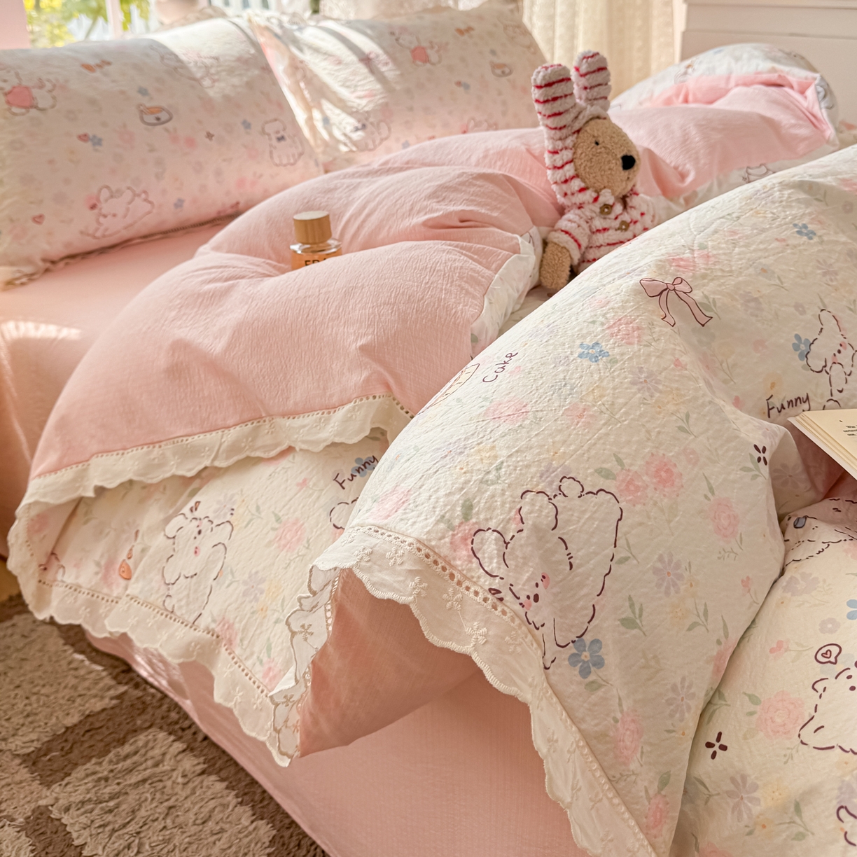 91家纺网 家纺一手货源 找家纺 （总）寻米 2026新款全棉镂空花边云感双层纱四件套