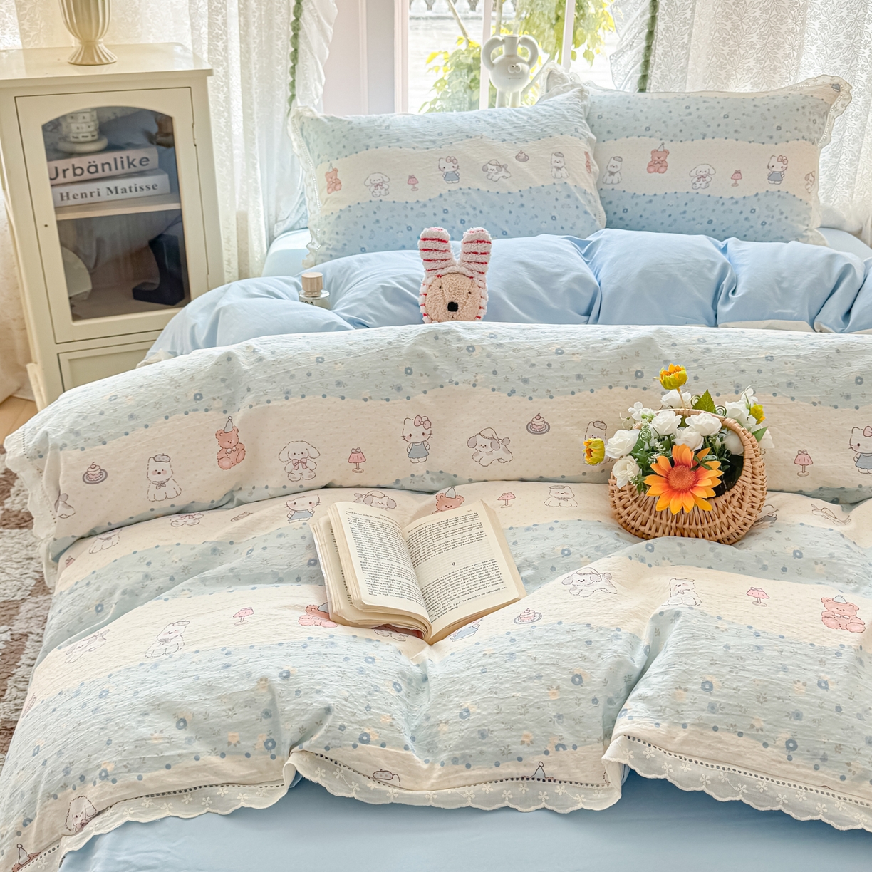 91家纺网 家纺一手货源 找家纺 寻米 2026新款全棉镂空花边云感双层纱四件套 小猫茶话会