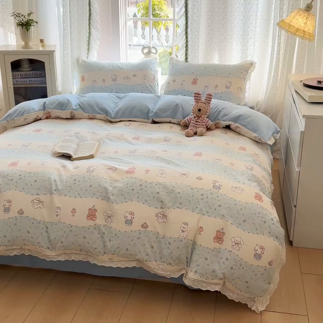 91家纺网 家纺一手货源 找家纺 寻米 2026新款全棉镂空花边云感双层纱四件套 小猫茶话会