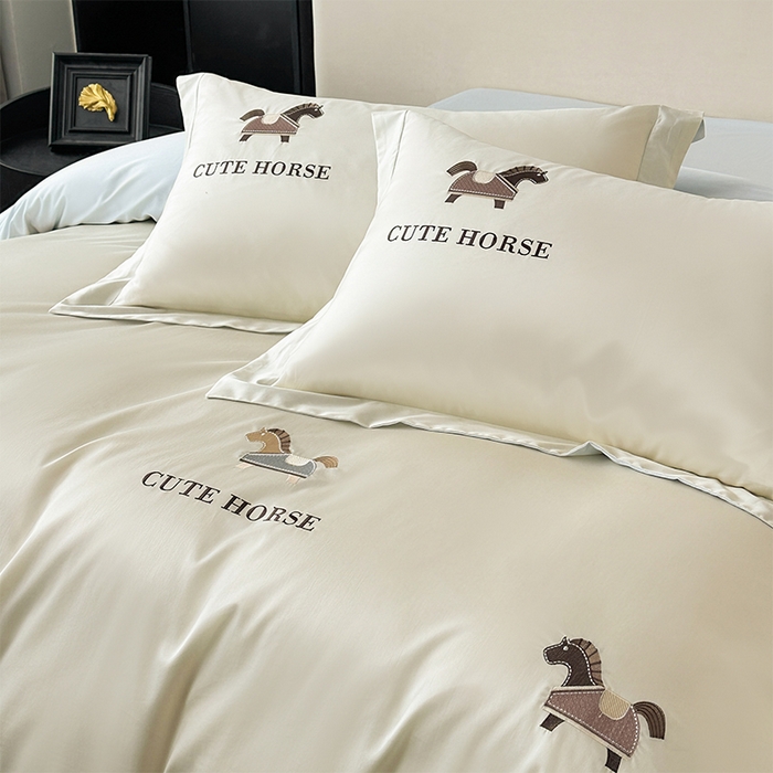 91家纺网 家纺一手货源 找家纺 618家纺 2026新款A类50S-100 支全长绒棉棉纯棉绣花四件套-爱马系列 爱马-米蓝