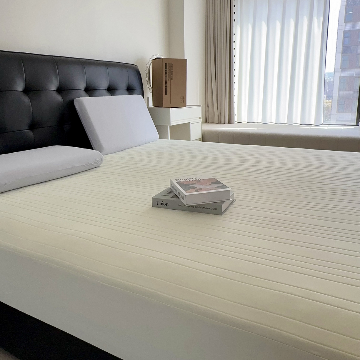 91家纺网 家纺一手货源 找家纺 兜米家居 2026新款夏日睡眠自然凉感夏凉垫 浅黄