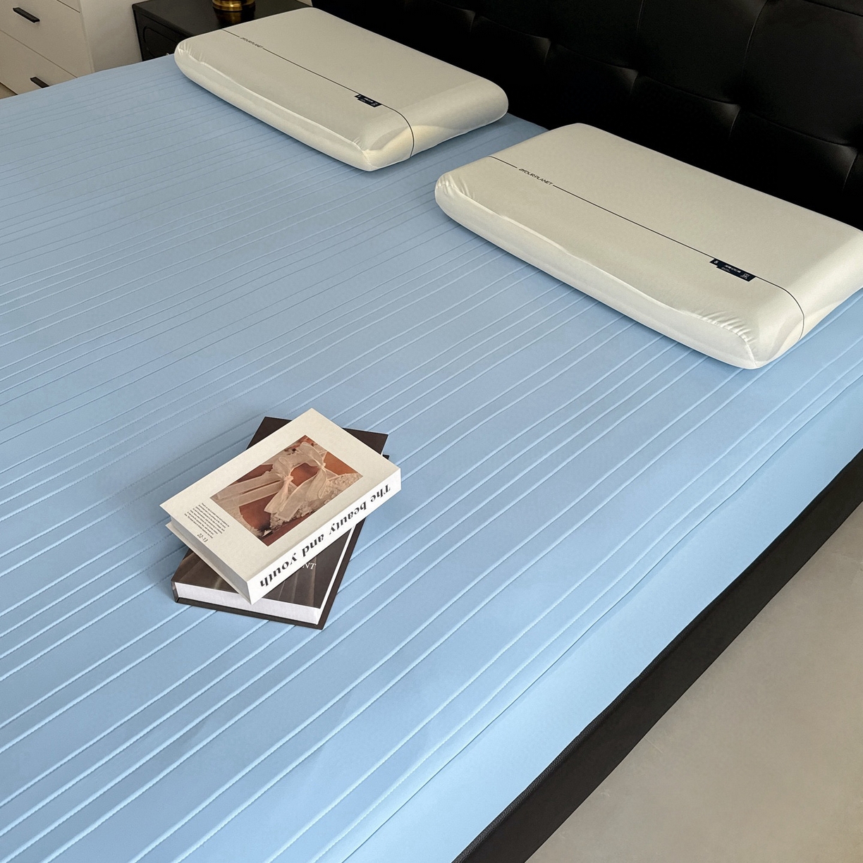 91家纺网 家纺一手货源 找家纺 兜米家居 2026新款夏日睡眠自然凉感夏凉垫 天蓝