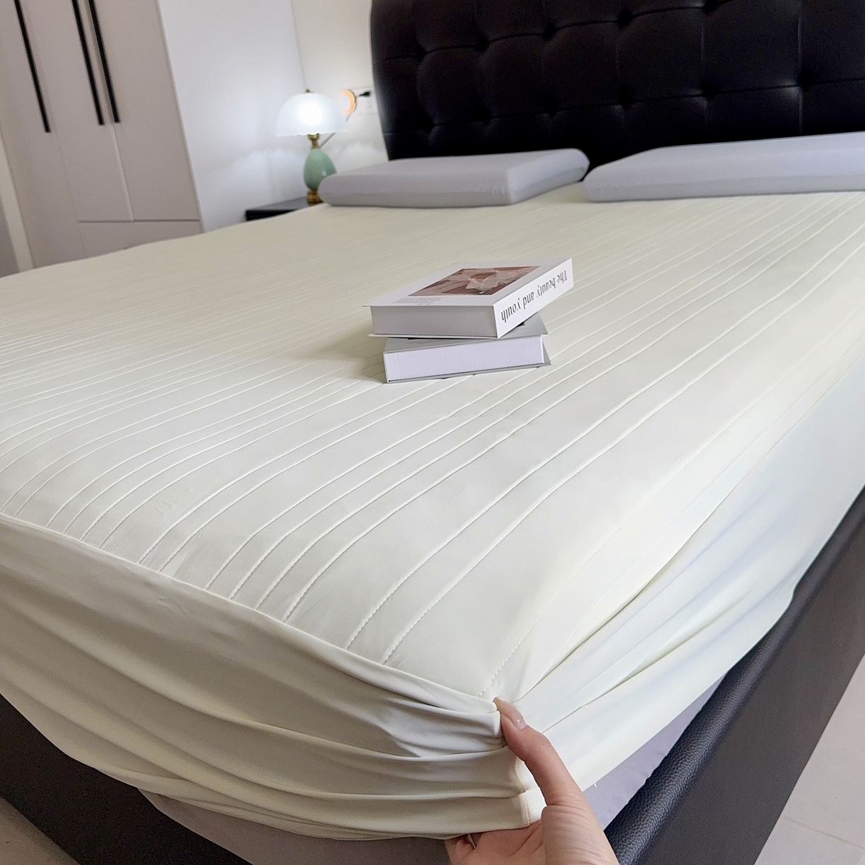 91家纺网 家纺一手货源 找家纺 兜米家居 2026新款夏日睡眠自然凉感夏凉垫 浅黄