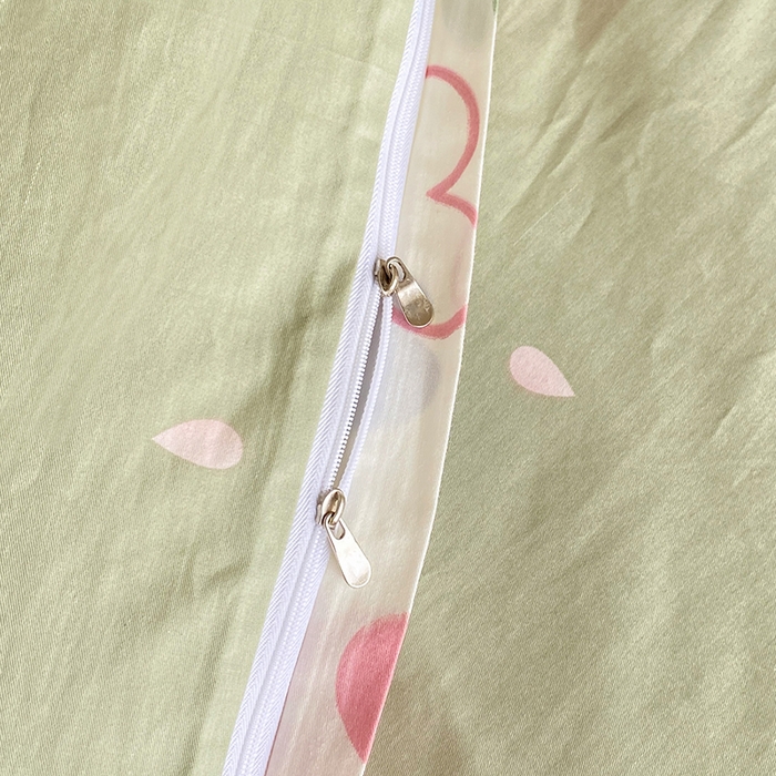 91家纺网 家纺一手货源 找家纺 宇彬家纺 2026直播新款13372A类全棉纯棉印花床单床笠款四件套和单被套喷气清新简约 花儿朵朵-粉