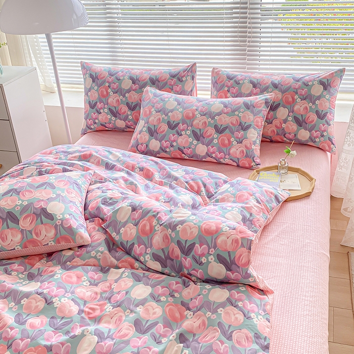 91家纺网 家纺一手货源 找家纺 宇彬家纺 2026直播新款13372A类全棉纯棉印花床单床笠款四件套和单被套喷气清新简约 花香丽影